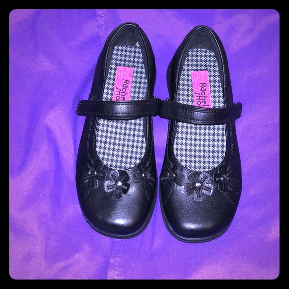 Kids size 12 Mary Jane shoes... never worn - Picture 1 of 5